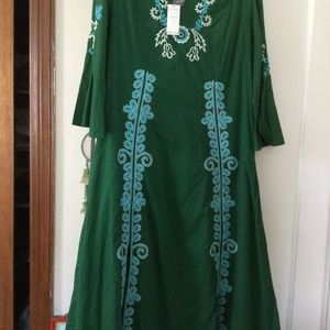 NWT Chelsea & Theodore size 14 dress embroidered